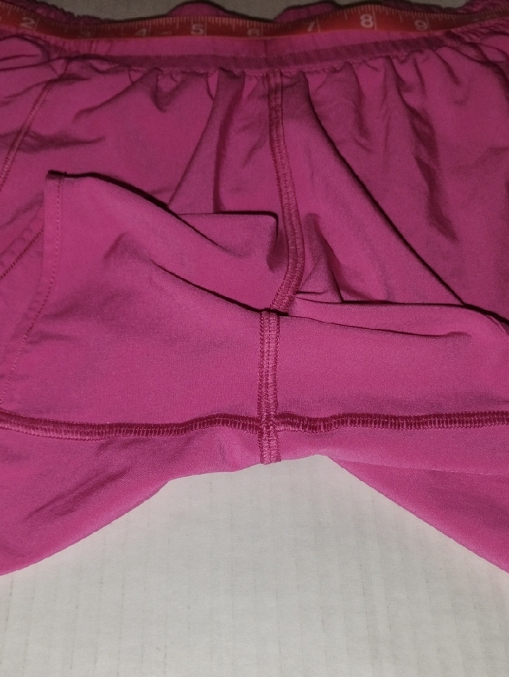 lululemon athletica Sonic Pink Hotty Hot Shorts. Women's size 4. - Picture 4 of 11